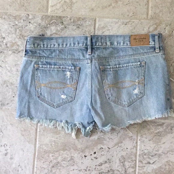 Abercrombie & Fitch distressed jean shorts - Picture 2 of 2
